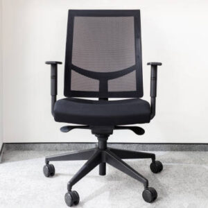 SwiftBack Visitor Mesh Chair